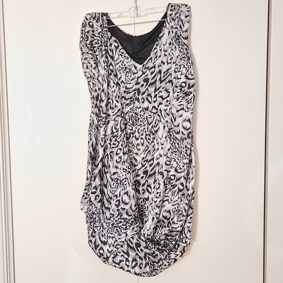 Snow leopard print rhinestone wrap party dress - Picture 2 of 13